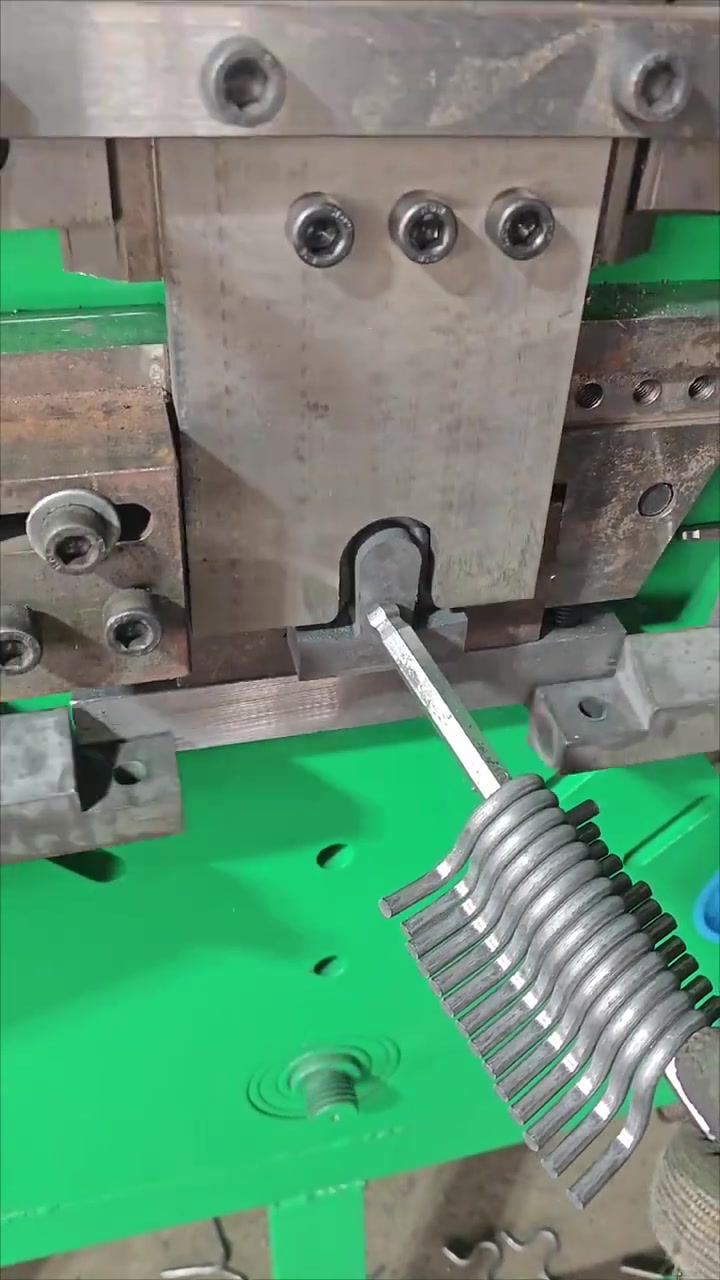 U形几字扣成型机