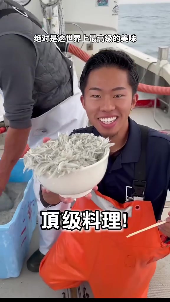 小银鱼配白米饭，简单搭配成就顶级料理