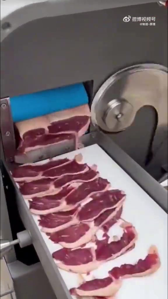眼花缭乱的切肉机械，看起来花里胡哨，还挺实用的