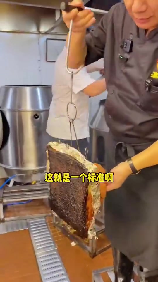 烧肉这样烤，可以脆一整天