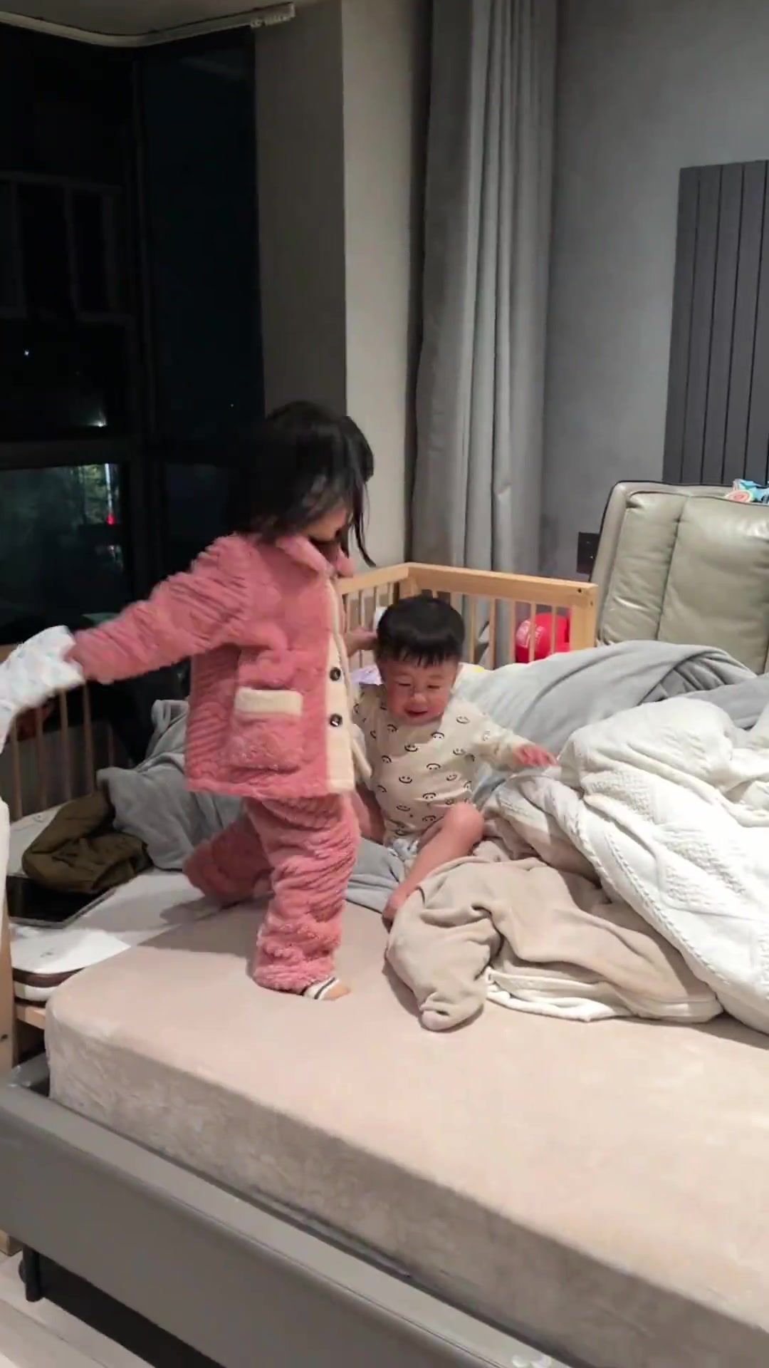 听说姐弟容易打起来，兄妹就不打，是真的么