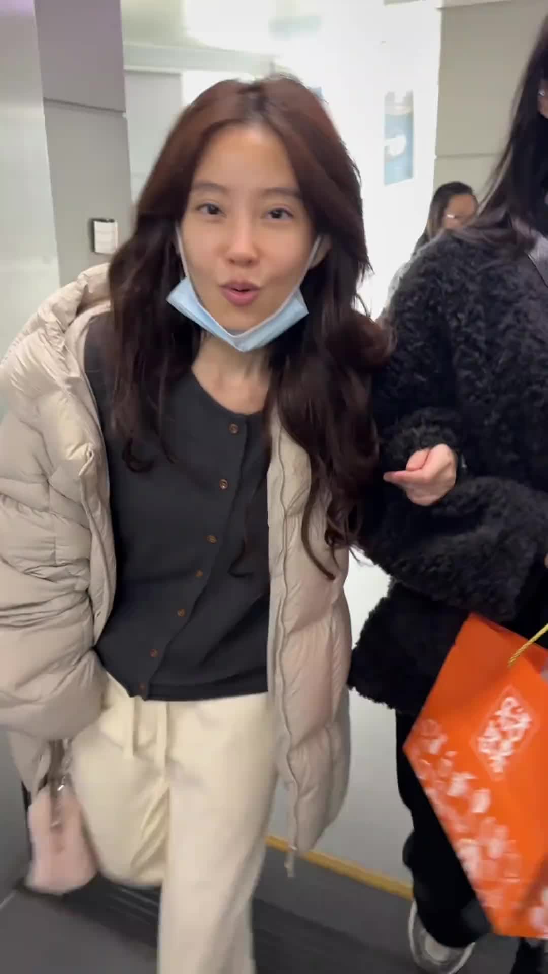 卸妆后的冯提莫，还看得过去吗