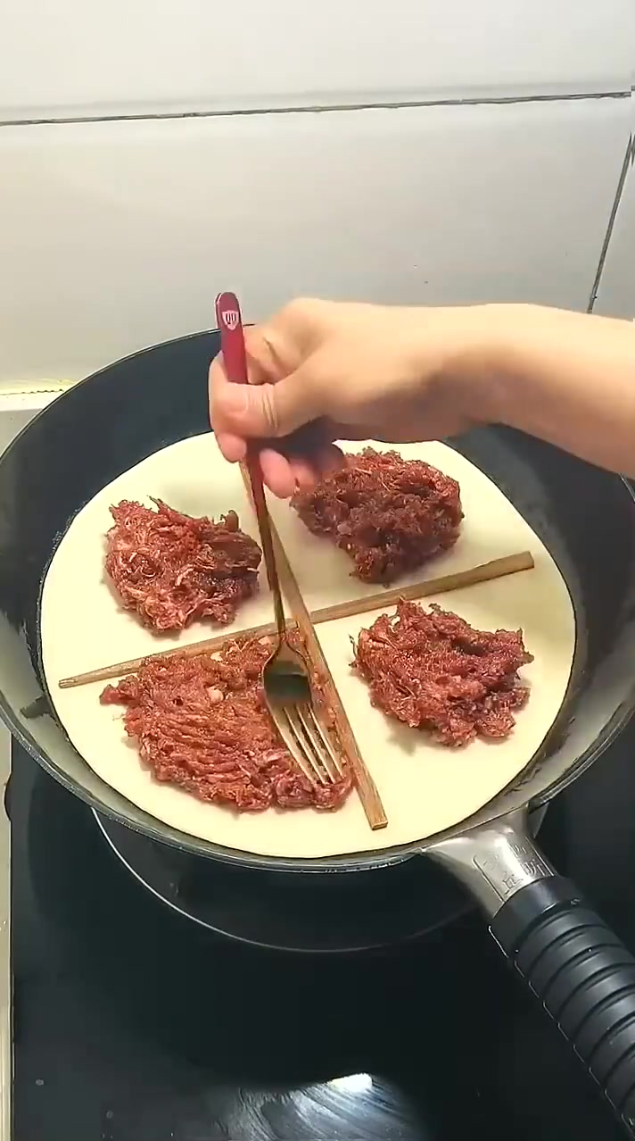 简单易做的牛肉鸡蛋肉馅饼