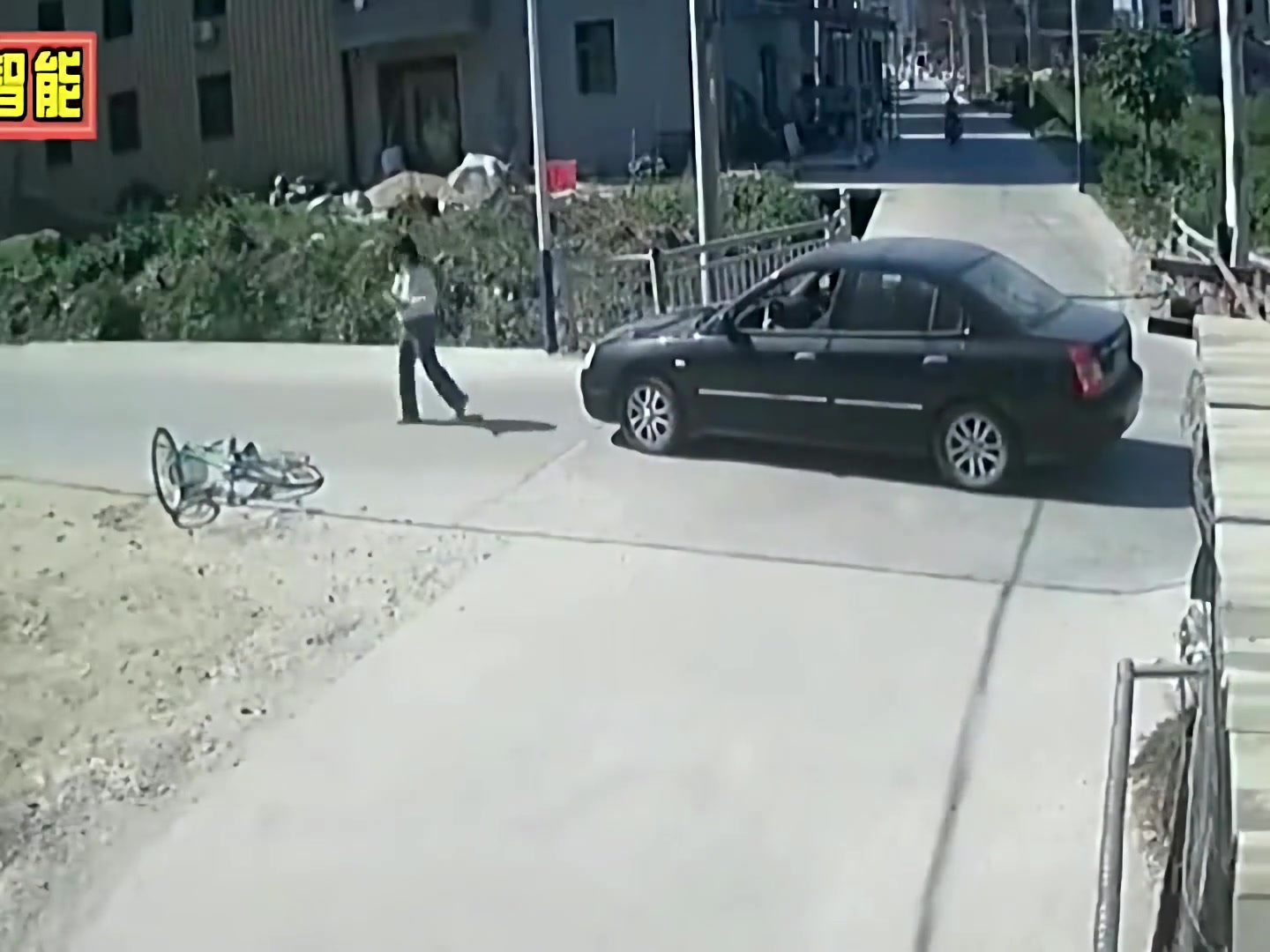 无事发生的车祸小姐姐是有啥急事吗