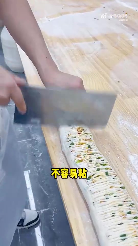 花卷的切法，花卷怎么切怎么卷