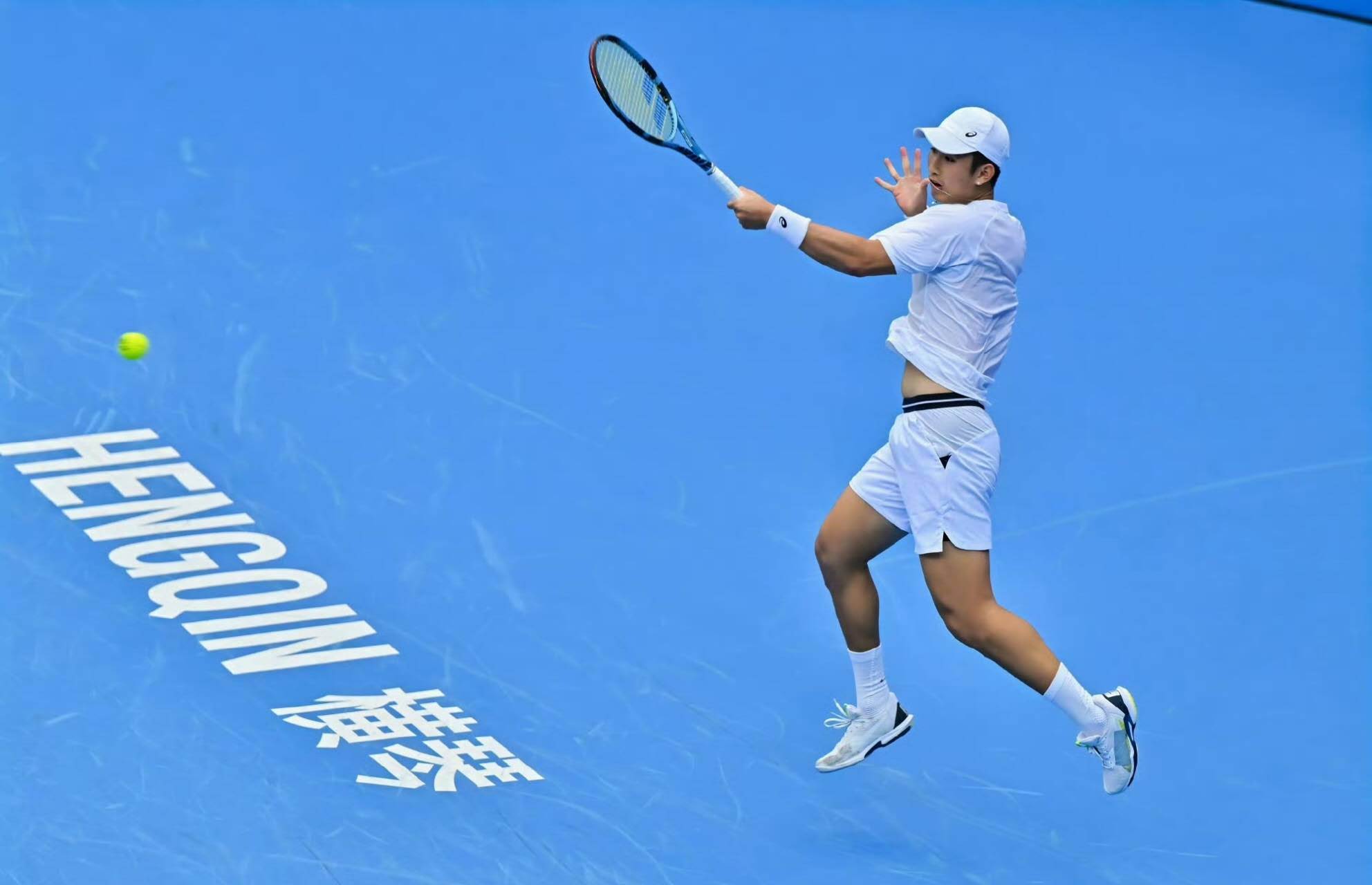 小商仅丢四局进八强，下轮与小布对决