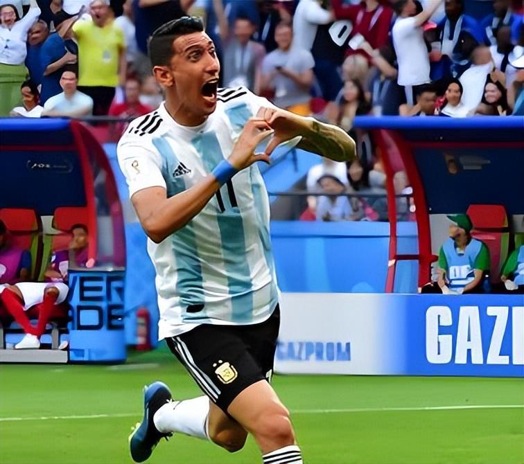 于根伟胆子真大！两位国脚级前锋如今都被他改造成后卫，引发热议