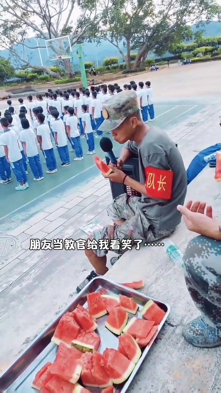 原来教练在后面都是乱喊的啊！