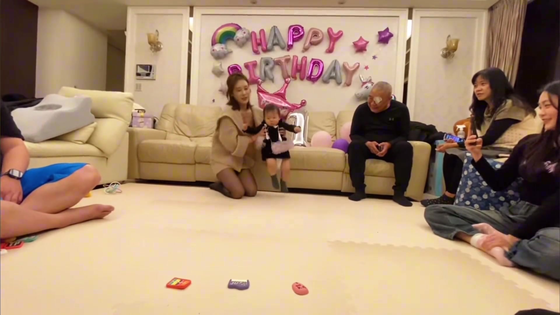 儿子的一周岁，只有辣妈忙坏了！