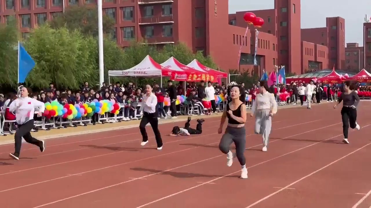 难道说穿得越“专业”跑得越快