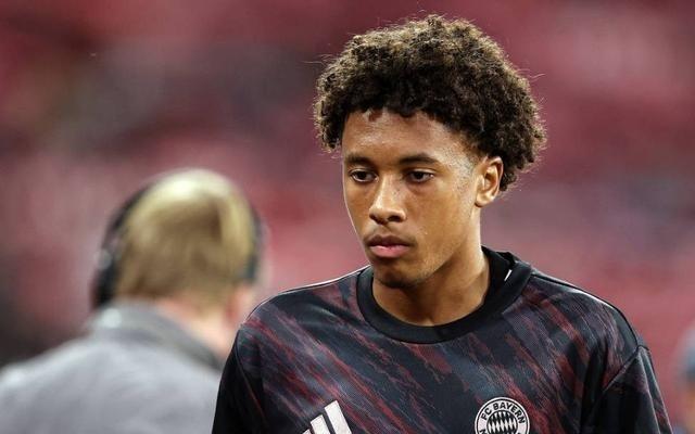 镜报：拜仁16岁中卫基亚拉的父亲上周和曼城、切尔西会面