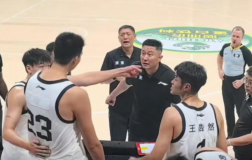 和杜锋矛盾公开，徐昕提出交易自己！CB