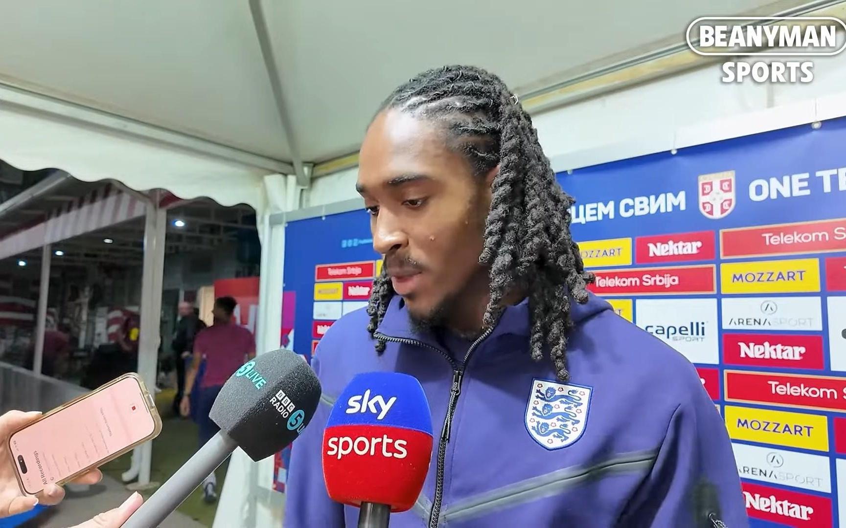 斯彭斯：教练派我上场让我做自己擅长的事，完成首秀太高兴了