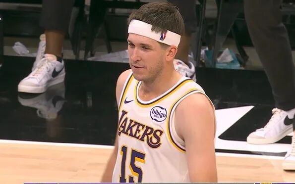 0分，0分！快船首发分卫！杨瀚森生涯新低...