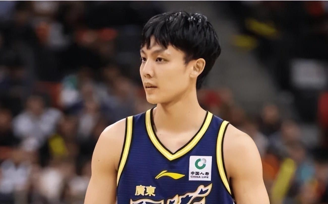 广东110105胜深圳，比赛过程相当精彩，球迷大呼过瘾