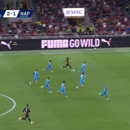 安布罗西尼丨现在的问题是让莱奥融入比赛