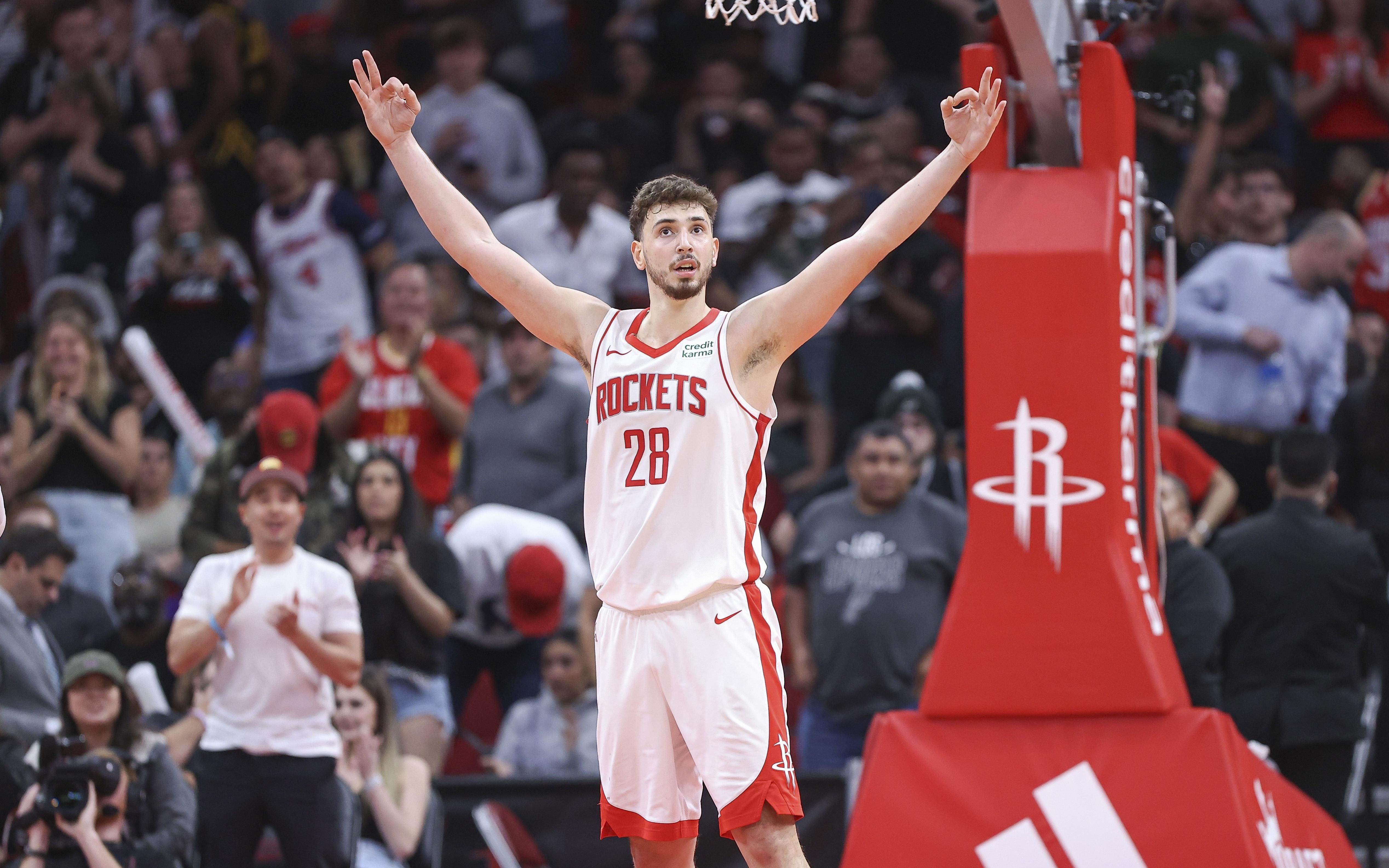 媒体人：好几个消息源告诉我明年NBA