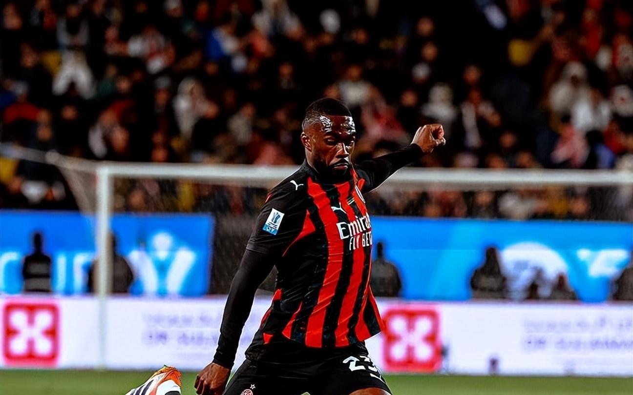 AC米兰02出局：替补中卫被霍伊伦德碾压，阿囧巧妇难为无米之炊