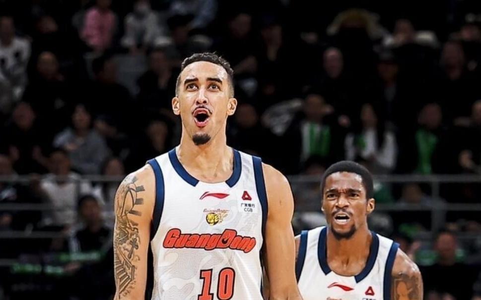CBA新赛季最疯狂一夜！广东30分狂胜辽篮：第1争冠热门惨遭爆冷