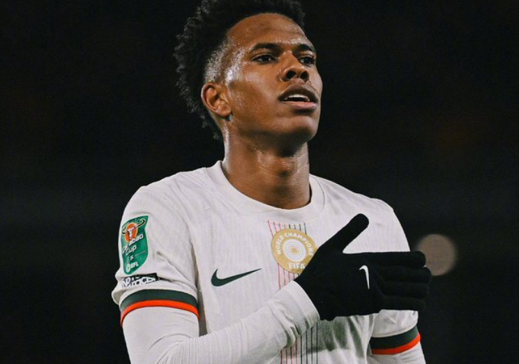 30横扫！43险胜！穆帅大获全胜，切尔西晋级，大巴黎翻车