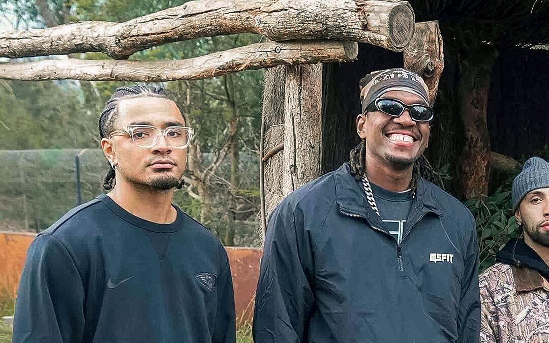 继续观光！澳篮官方晒鹈鹕全队去墨尔本动物园看考拉