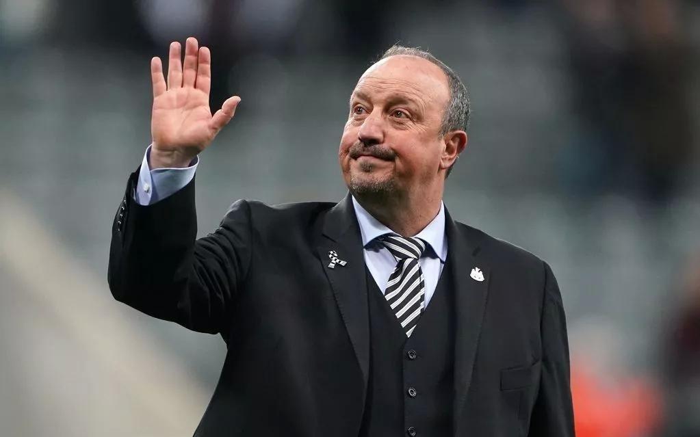 镜报：贝尼特斯将接手帕纳辛奈科斯，并打破希超主帅薪资纪录