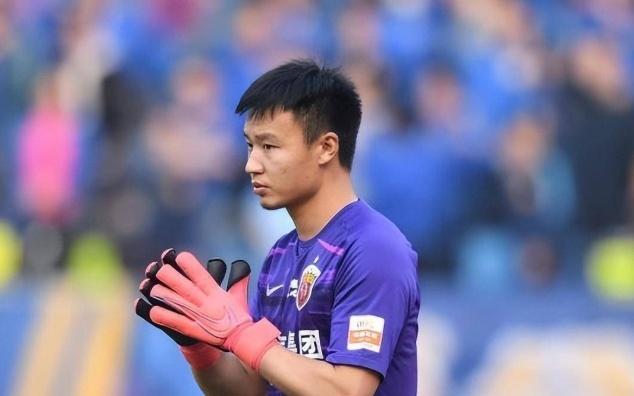 一场0：2验出海港一悍将真正成色，未来可堪大任，国足应该征召他