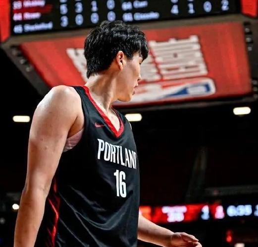 杨瀚森真的不太行，赶紧去发展联盟历练吧！