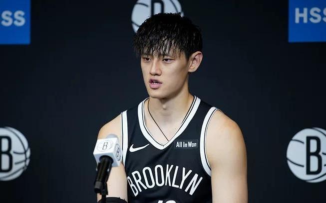 媒体人：NBA很残酷，曾凡博大概率无法留在篮网