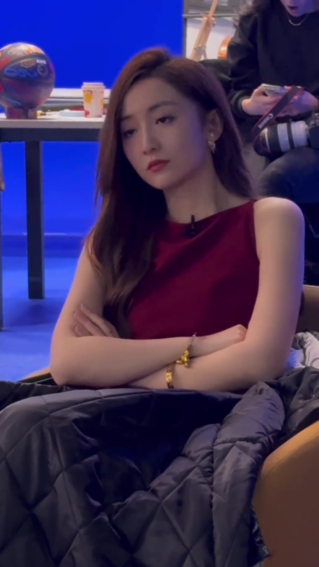 女主播佳依晒看直播视频：看了NBA全明星真好促进睡眠