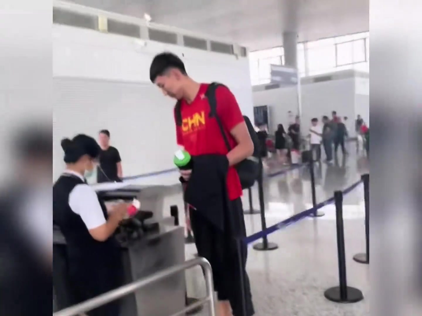 击个掌很难吗为啥这些球员比NBA球星还大牌
