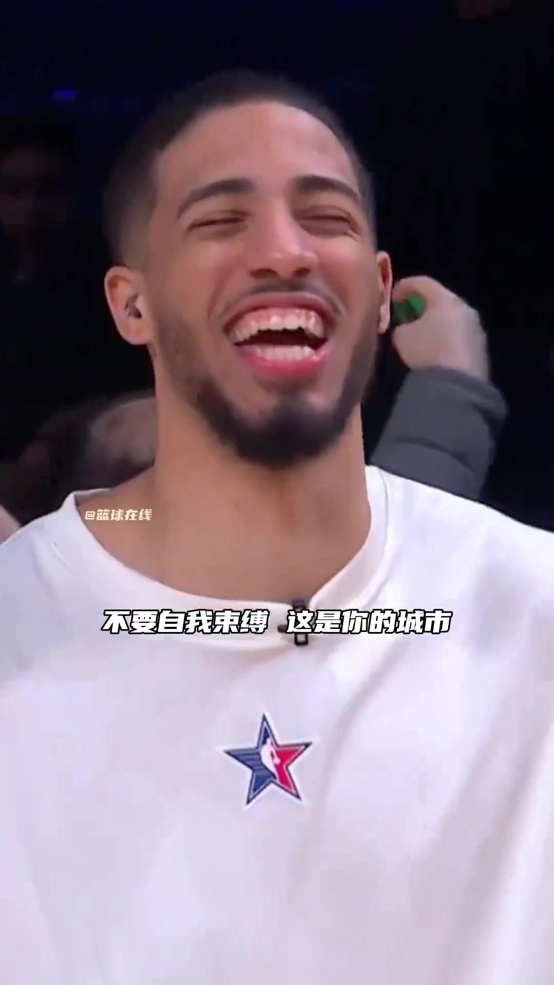 不听劝啊！奥尼尔赛前曾对哈利伯顿说：“别传球啦！在主场拿下MVP！”