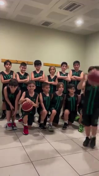 你还能聚齐小时候一起打球的伙伴吗