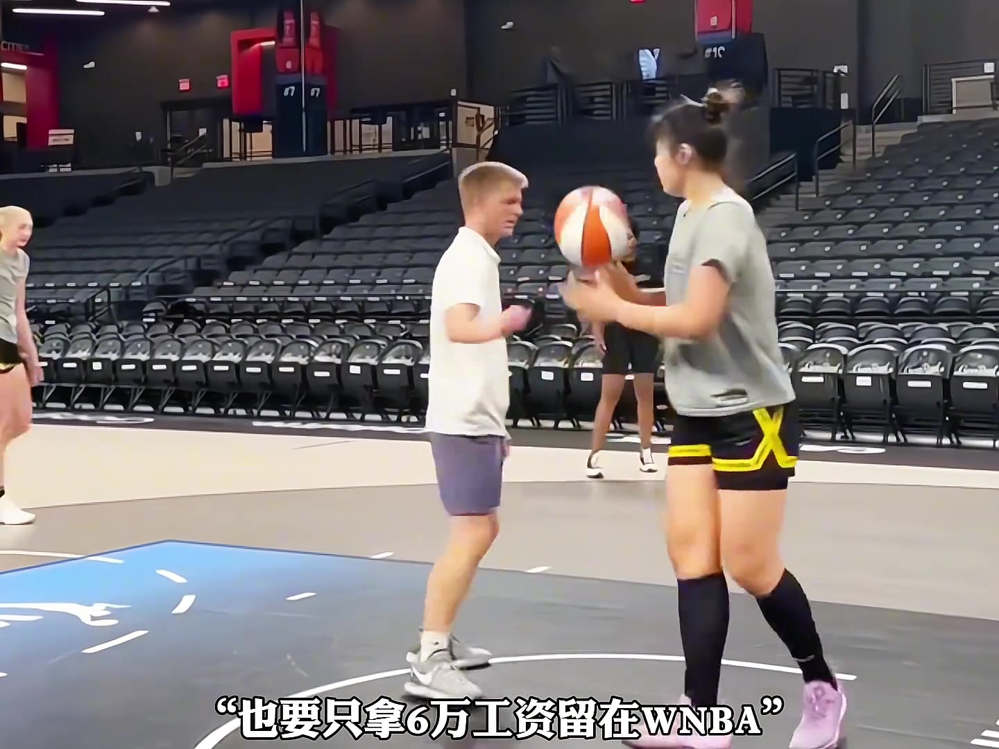 今晚30+15的李月汝放弃200万年薪前往wnba，追梦之路有多不容易