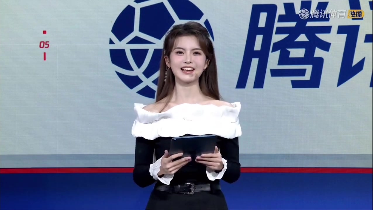 这颜值如何哈新来的美女主播炼炼