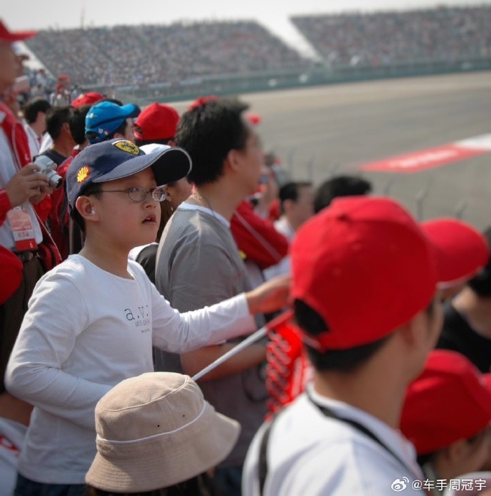 周冠宇更新社媒：20年的等待，F1中国大奖赛我来了