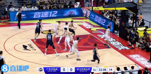 手感不错！杜润旺开场命中两记三分