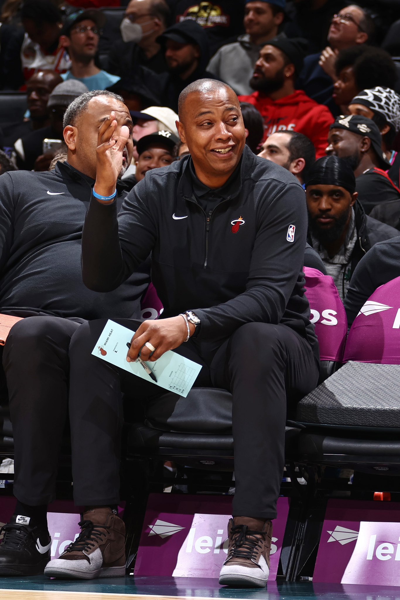 Woj：助教卡隆巴特勒和热火续约4年继续留在斯波的教练组