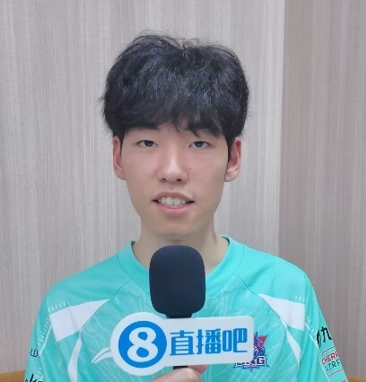 直播吧专访LNG.Hang：下一场对阵BLG希望能干净利落的赢下他们吧