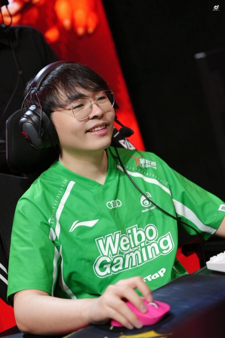 WBG发布对阵TES赛前返图：今天也好运微博哥！