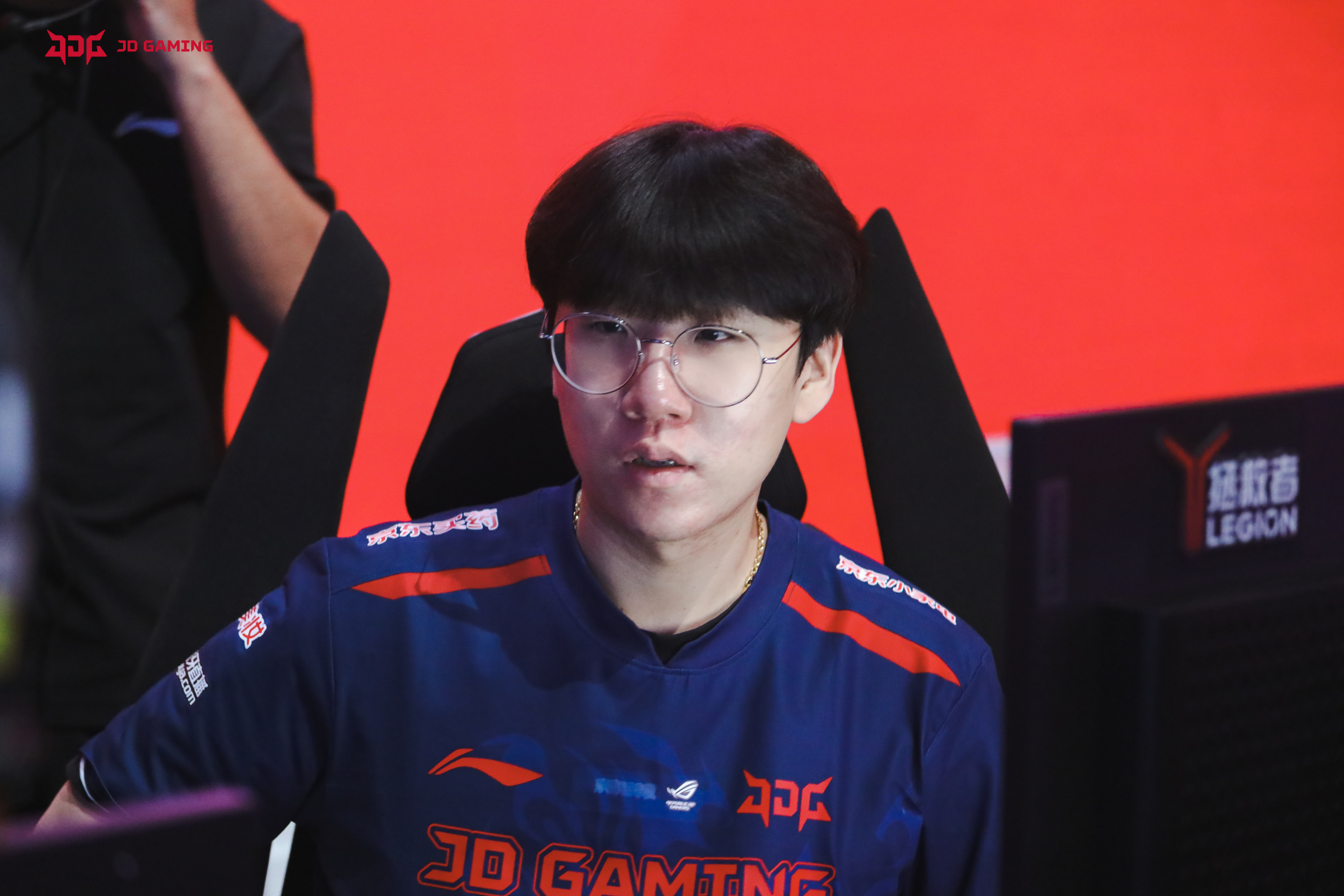 微博热议JDG扳平LNG：Ruler的霞太顶级了！日女这版本太imba