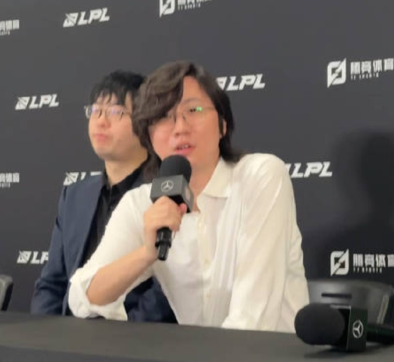 丹妮怒斥记者！谈两次亚军：这个问题很讨厌 希望提问的人可以幸福地生活