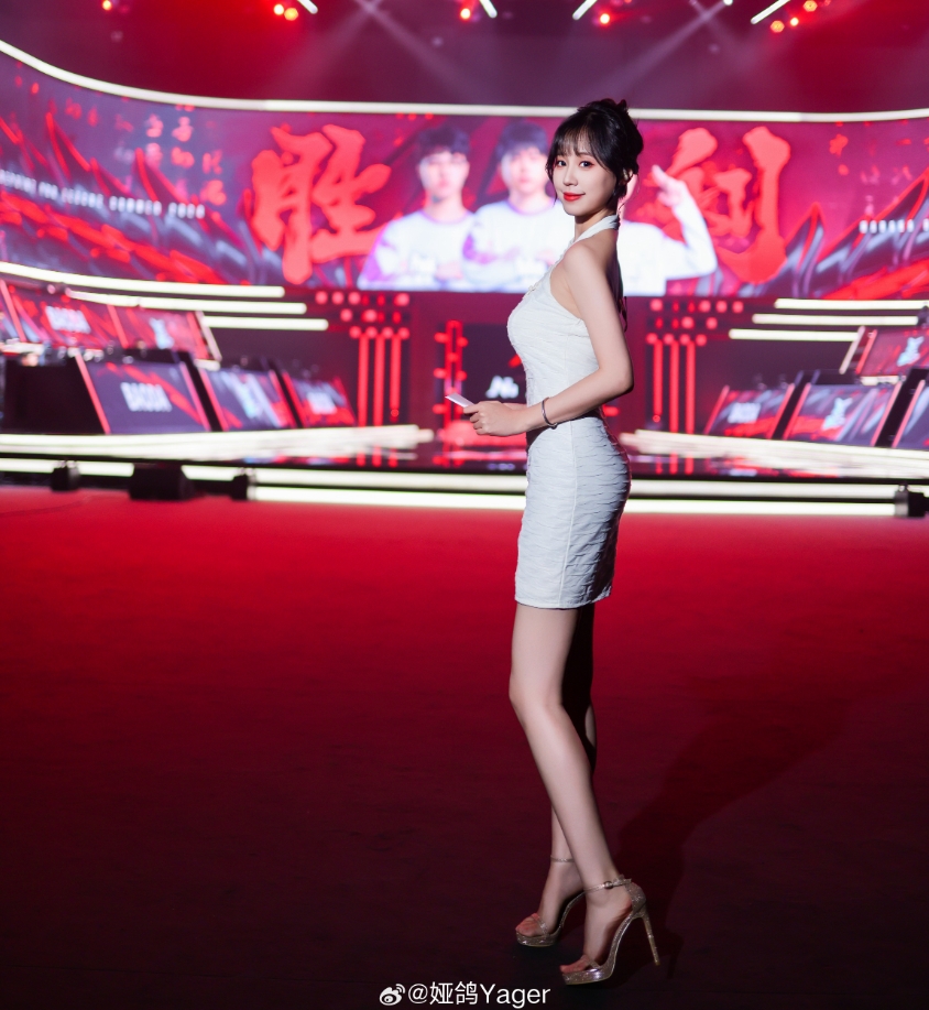 婀娜多姿有韵味