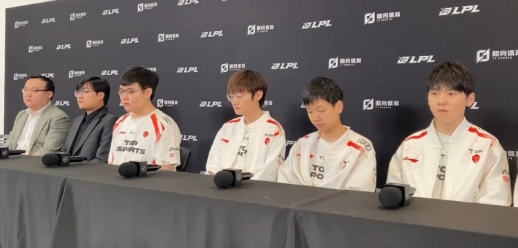 Creme：第一次S赛就让我正常玩 心态好点；Tian：争取比上次进步