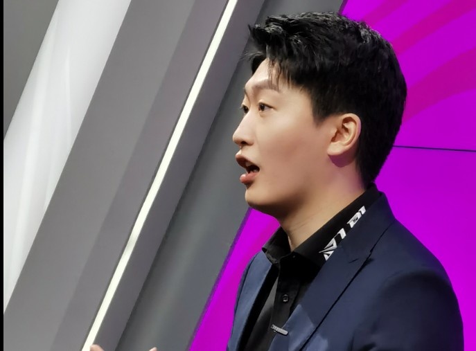 管泽元看VKE首局不敌MDK：发条不交闪毁了这个家！
