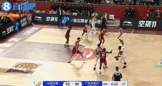 再调整一下！巴顿半场11中4&三分4中1拿到13分4板4助出现3失误