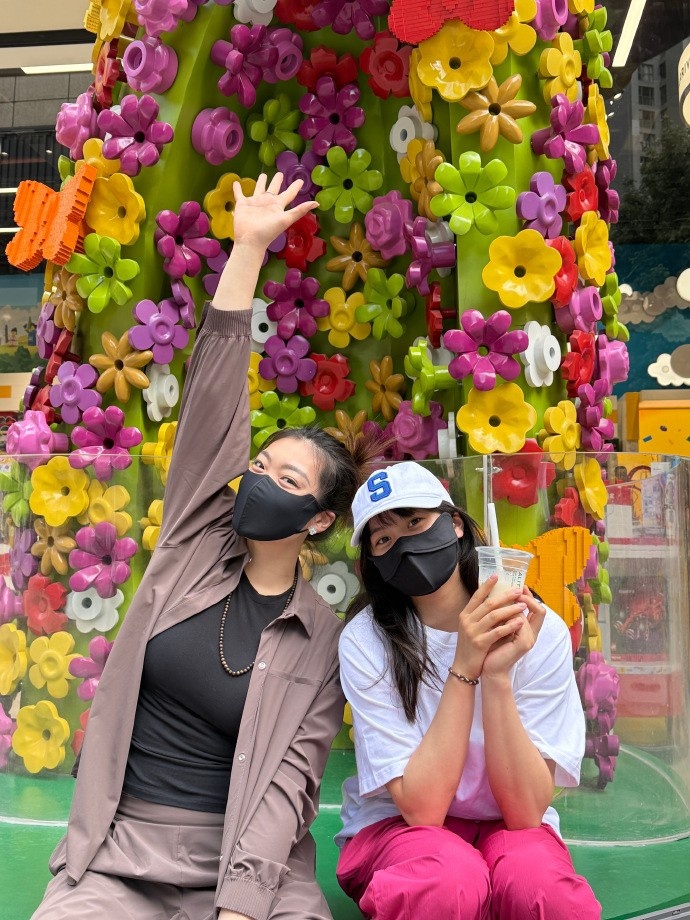 李梦晒照：希望没收了困惑热爱会没收