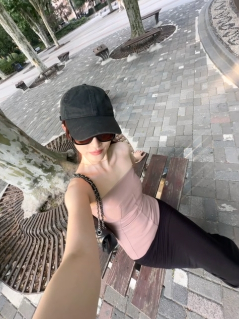 厂长女友晒照：汇报生活小合集~