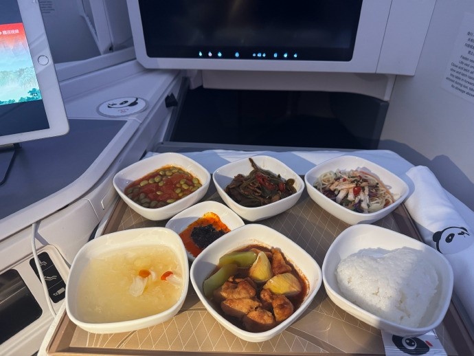 AL经理爱笑晒日常饮食：狠狠造！反弹一切毒奶