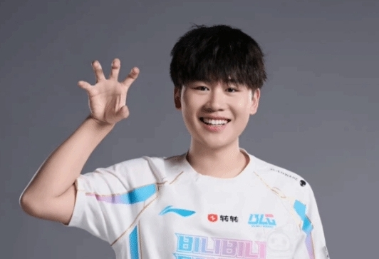 如果真买了Wei，iG第三赛段阵容Theshy Jiejie Wei Rookie GALA Meiko强度如何？